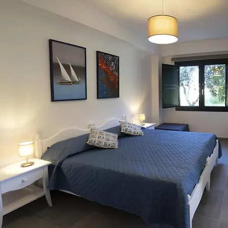 빌라 Dell'eden Con 9 Da Letto In 6 Unita Abitative *