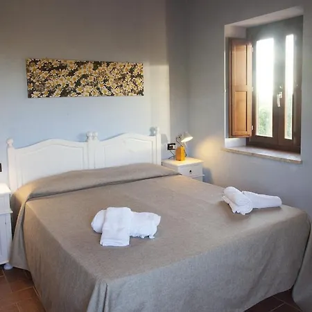 빌라 Dell'eden Con 9 Da Letto In 6 Unita Abitative