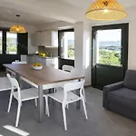 Villa Dell'eden Con 9 Da Letto In 6 Unita Abitative Lascari