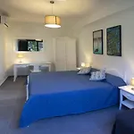 Dell'eden Con 9 Da Letto In 6 Unita Abitative