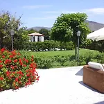 Villa Dell'eden Con 9 Da Letto In 6 Unita Abitative *