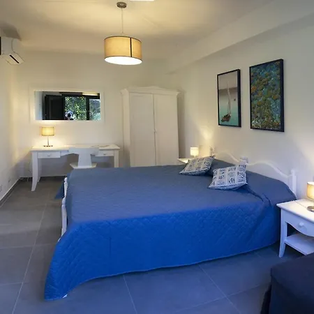 Dell'eden Con 9 Da Letto In 6 Unità Abitative
