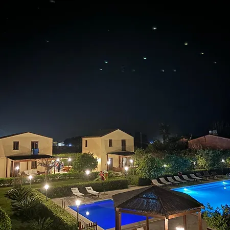 Villa Dell'eden Con 9 Da Letto In 6 Unita Abitative *