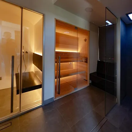 Villa Dell'eden Con 9 Da Letto In 6 Unità Abitative *