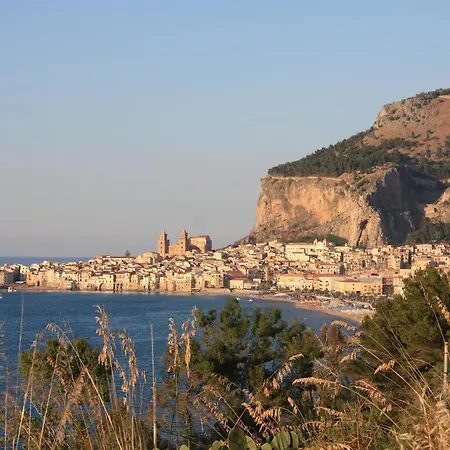Villa Dell'eden Con 9 Da Letto In 6 Unita Abitative
